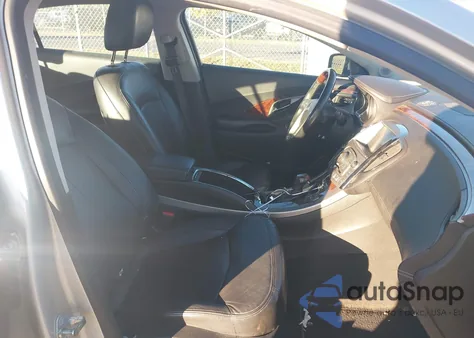 2013 Buick Lacrosse Premium 1 Group from USA, damaged, VIN 1G4GG5E35DF271810